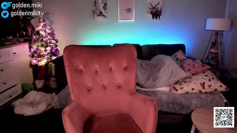 Shy in the streets but a freak in the sheets online show from December 28, 7:33 am