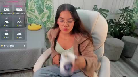 golden_muse online show from February 17, 12:37 pm