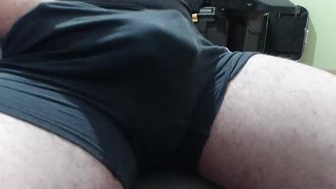 GoldenBoy69 online show from December 18, 2:56 pm