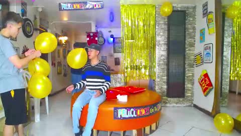 Snapshot of goldenjoi chatting on March 4, 11:40 am GOLDENJOI online show from March 4, 11:40 am
