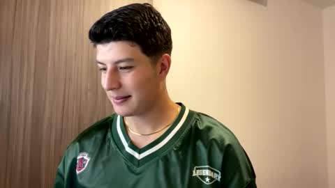 goldenknight33 online show from October 21, 3:27 pm