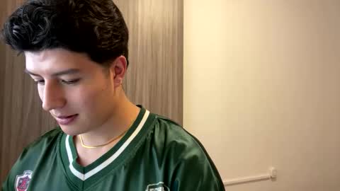 goldenknight33 online show from October 10, 5:41 pm