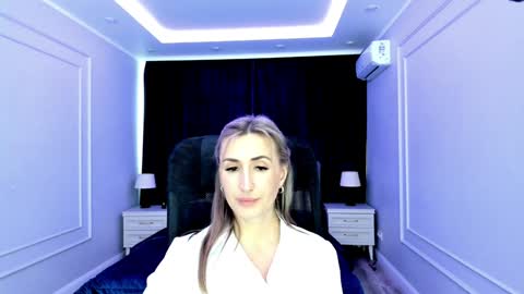 Olivia online show from February 2, 6:25 am