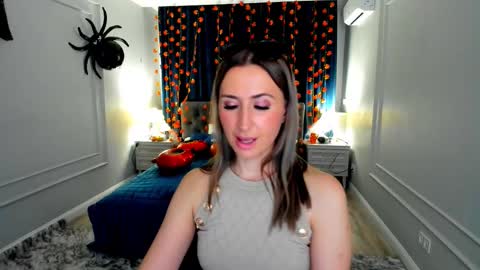 Olivia online show from October 23, 7:59 pm