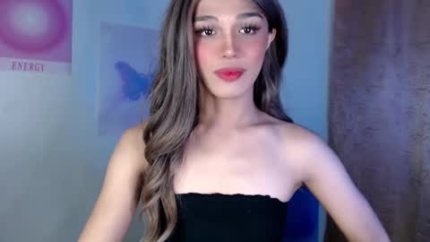 Lily is Gold online show from March 8, 11:28 pm