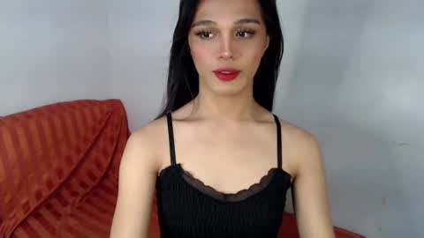 Lily is Gold online show from February 4, 1:12 am