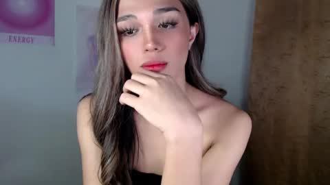 Lily is Gold online show from March 9, 2:39 am