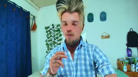 Goldy Loyal93 online show from February 25, 6:39 am