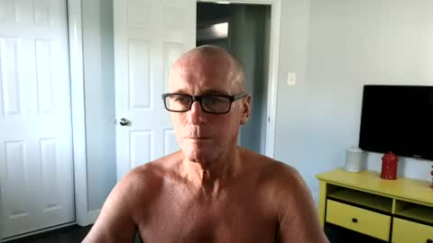 golfnut_1165 online show from June 23, 11:11 pm