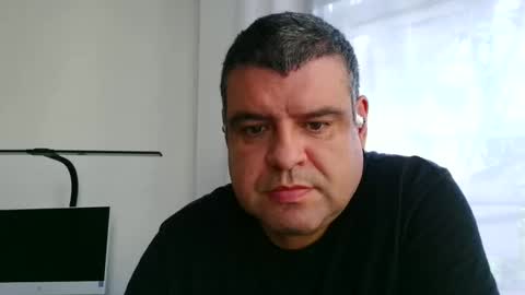 gomezgonz5 online show from September 11, 4:19 pm