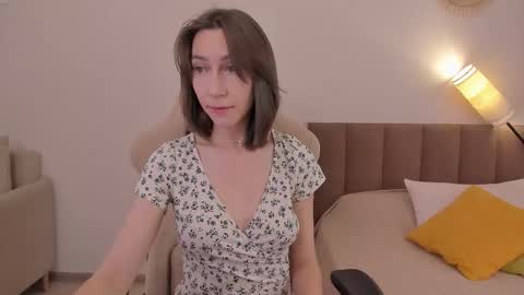 Good GlamorGirl online show from October 7, 4:30 am