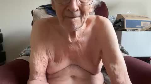 Sweet old guy online show from May 31, 12:48 pm
