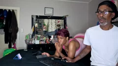 GoodieTimes1 Mrs. Bonnie  Mr. Clyde online show from July 5, 6:20 am