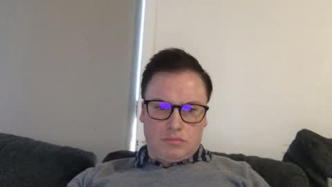 goodlookingguy558000 online show from August 2, 2:13 am