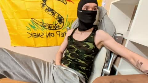 snek online show from June 2, 11:51 pm