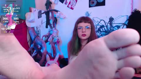 Giggle Monster online show from October 11, 4:32 pm