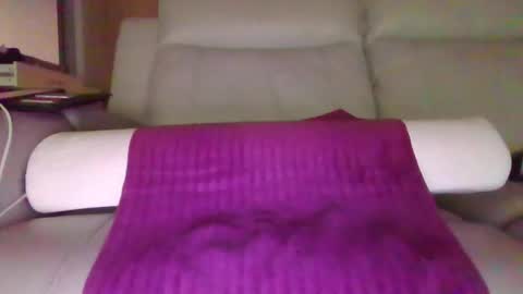 Snapshot of gordan10973 chatting on January 1, 9:28 am gordan10973 online show from January 1, 9:28 am