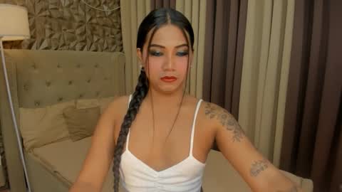 RIANA online show from February 1, 5:43 pm