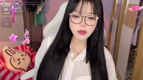 gorgeous girl33 online show from December 11, 11:21 pm