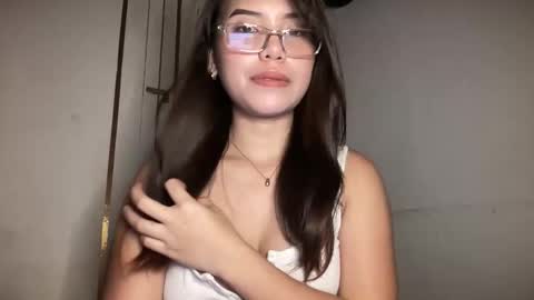 Lyn online show from March 31, 1:50 am