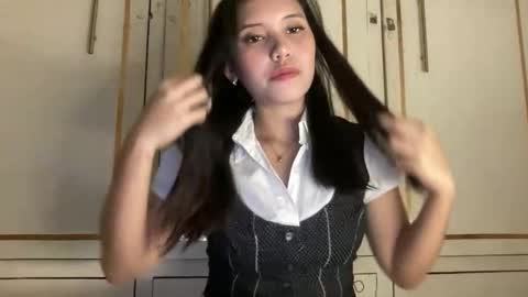 Lyn online show from March 21, 4:07 am