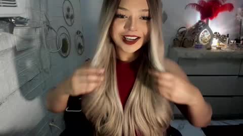 Snapshot of gorgeousamandarose chatting on March 11, 3:04 am Amanda rose online show from March 11, 3:04 am