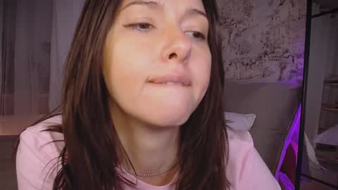 Snapshot of gorgeousg1rl chatting on February 1, 10:44 pm I am Anna ig gorgeousg1rrrl online show from February 1, 10:44 pm