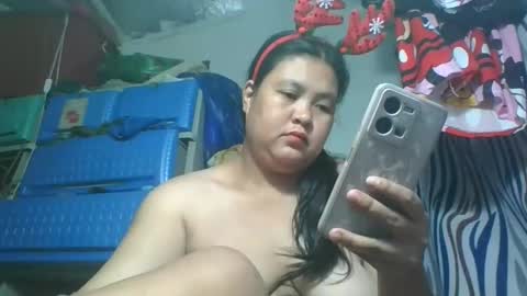 gorgeousselenaxx online show from December 23, 1:01 am