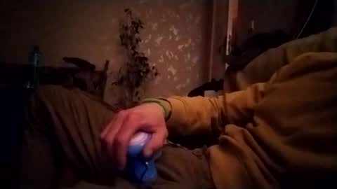 Snapshot of goshawk3 chatting on December 22, 7:10 pm Gos Hawk online show from December 22, 7:10 pm