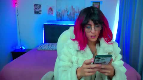 goth_minerva online show from February 15, 1:32 pm