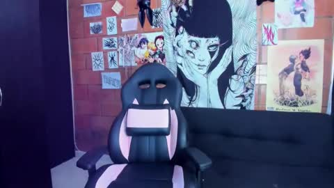 Snapshot of gothic9goddes chatting on December 20, 8:01 pm GG online show from December 20, 8:01 pm