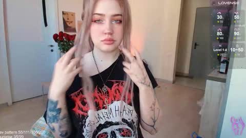 traumfrau Kira angel face devil eyes I SELL A LOT VIDEO IN GALLERY online show from February 20, 11:23 am