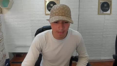 Zack online show from December 17, 8:48 pm