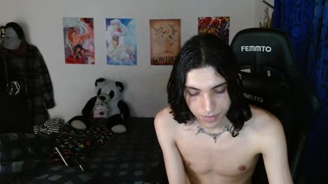 Snapshot of gowther__ chatting on December 22, 4:06 am angelito tu novio online show from December 22, 4:06 am