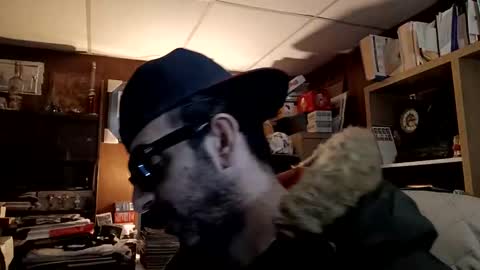 gqplayboy online show from December 20, 3:08 pm