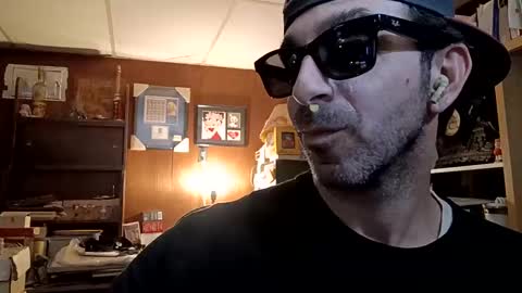 gqplayboy online show from October 21, 11:15 am