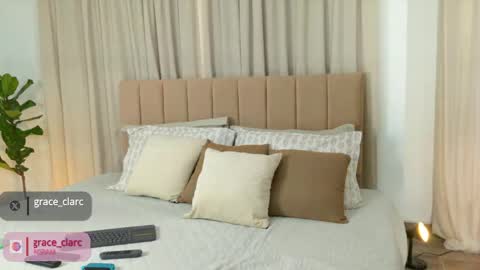 Grace clarc online show from April 7, 3:03 pm