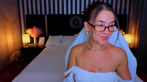 gracefulmichelle online show from August 6, 8:29 pm