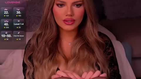 Grace online show from November 23, 1:31 pm