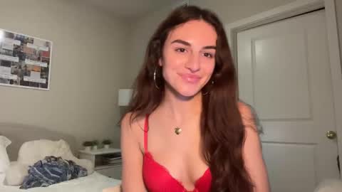 Snapshot of graciesmith27 chatting on December 10, 3:41 am Gracie Smith online show from December 10, 3:41 am