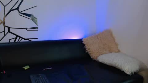 Snapshot of grecia_rouse chatting on February 27, 5:51 am GRECIA online show from February 27, 5:51 am