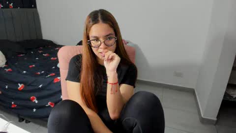 GreciaRuiz online show from November 3, 2:12 am