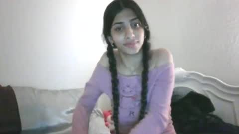 greencheek0 online show from November 6, 2:58 am