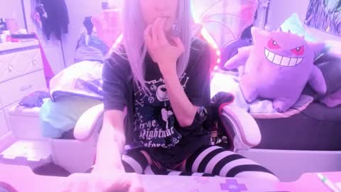 GreenEyedLovexo online show from February 14, 5:03 pm