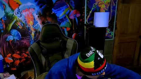 Greenlungs8195 online show from February 8, 9:13 am