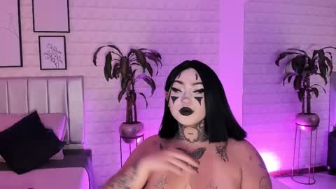   online show from February 4, 7:29 pm
