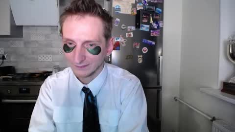 greg_photog online show from October 8, 1:46 am