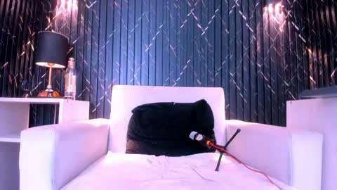 GregorySforza online show from February 19, 11:04 pm