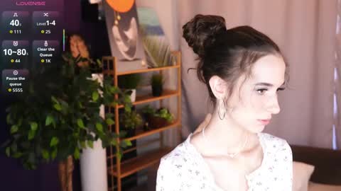 Ivy online show from October 26, 5:41 am