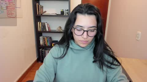 Snapshot of gretagat chatting on December 4, 10:46 pm Greta online show from December 4, 10:46 pm